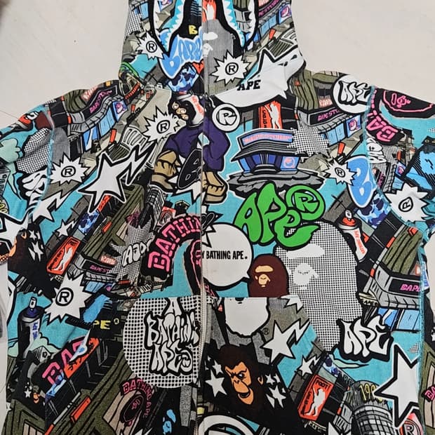 베이프 코믹아트 샤크 후드