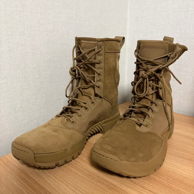 나이키 SFB 에어 필드 유카이아 8“ L 텍티컬 부츠