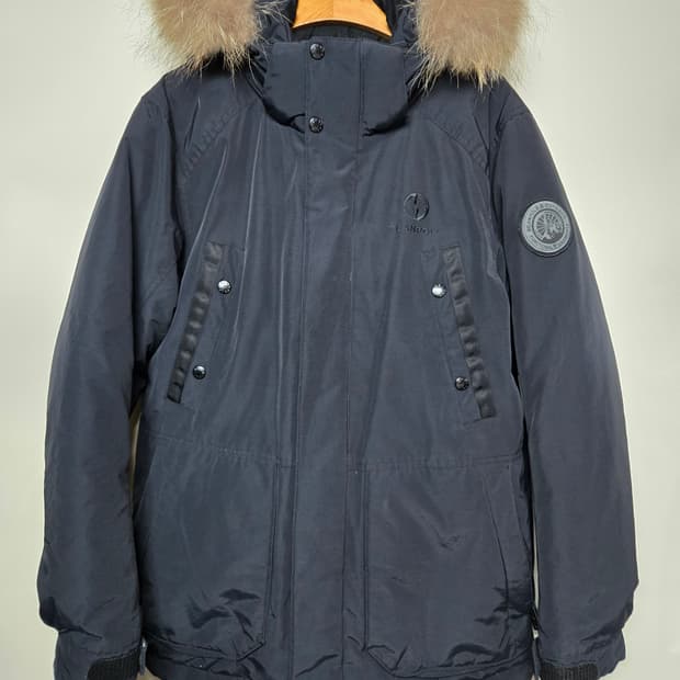 빈폴 아웃도어 남성 블랙오리털 패딩 100