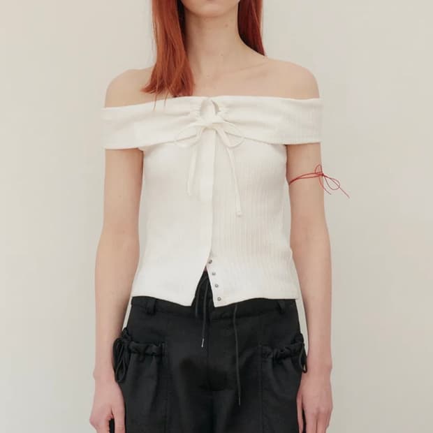 오프숄더 STRING OFF SHOULDER TOP
