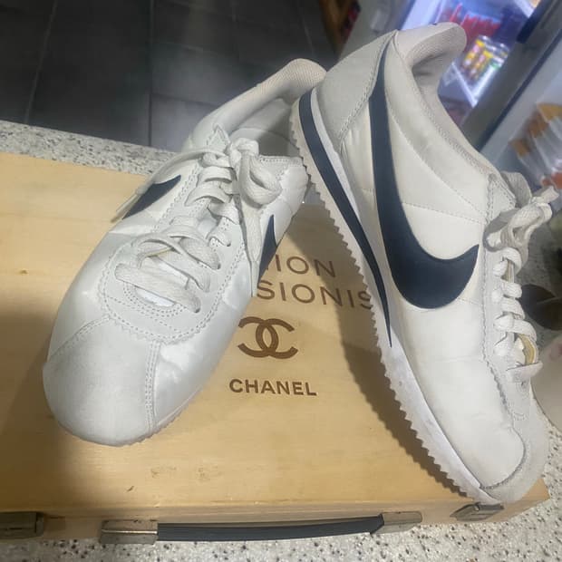 나이키 코르테즈 흰검 260