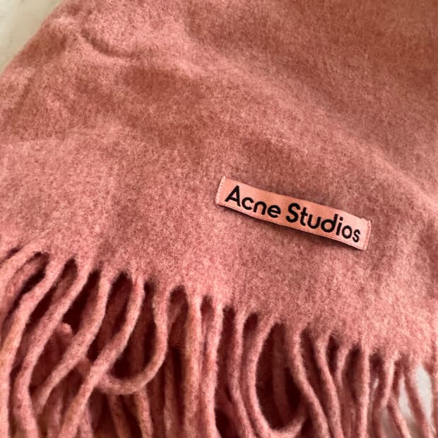 정품 아크네 머플러 목도리 내로우 로즈 멜란지