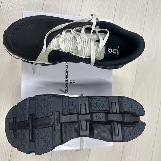 (새제품) 온러닝 파프 클라우드 몬스터 하이퍼 블랙 280 온파프