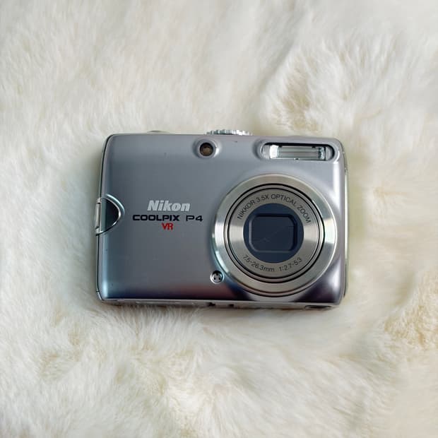 준민트급) 니콘 쿨픽스p4