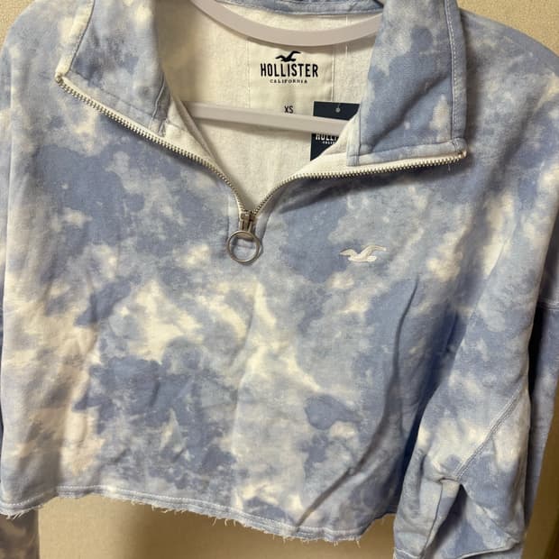 홀리스터 크롭 맨투맨 새상품 (텍 ㅇ)