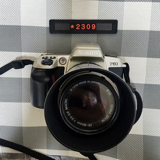 니콘 F 60 필름카메라 28-80mm 줌렌즈