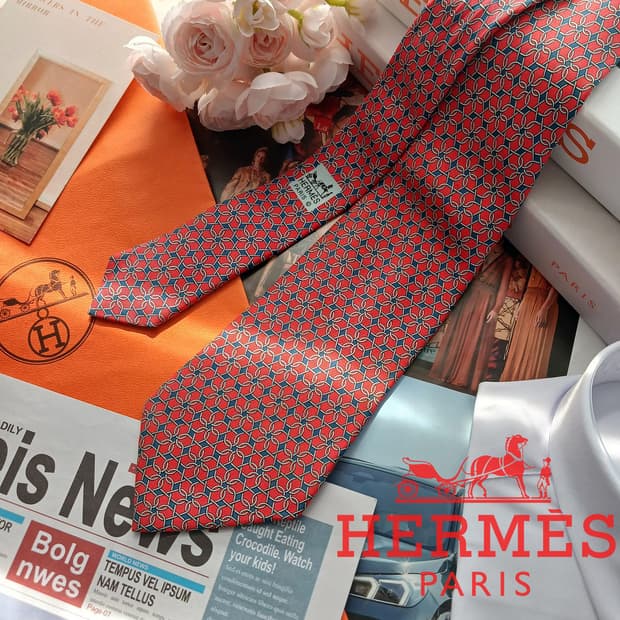 에르메스 실크 레드 체인 패턴 넥타이 9.8cm B등급 A18686
