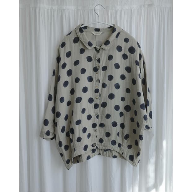 Dot oriental button shirt