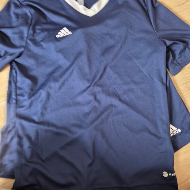 아디다스 운동복