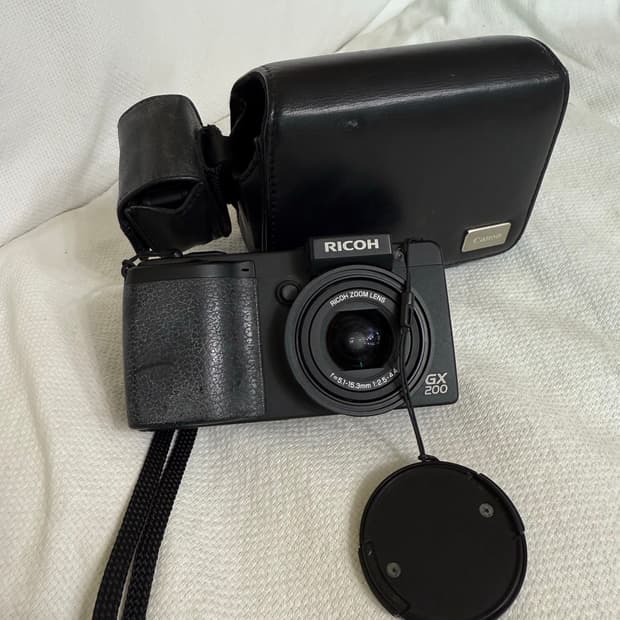 Ricoh gx200 
