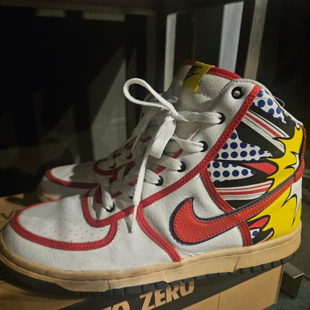 나이키(NIKE)의 하이탑 스니커즈