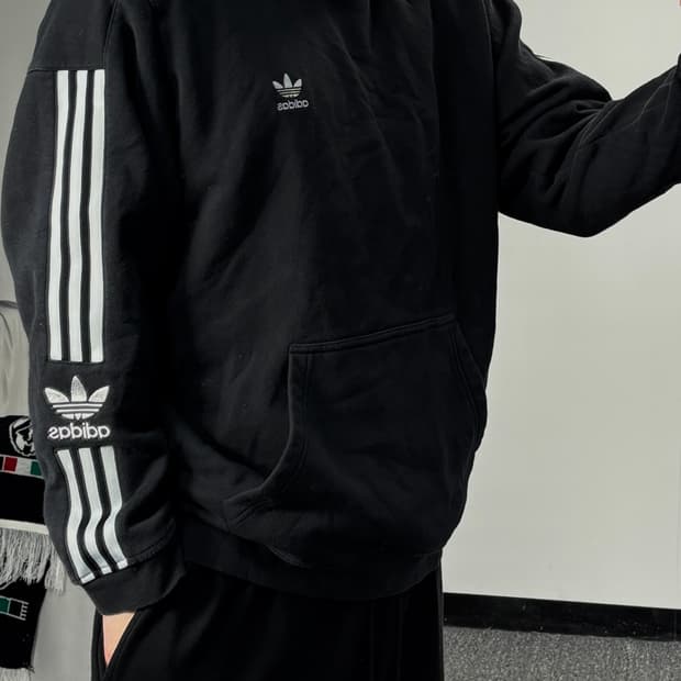 아디다스 락업 테크 후드 티셔츠