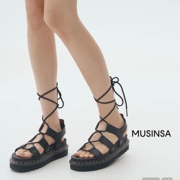 닥터마틴 나틸라 샌들(240)