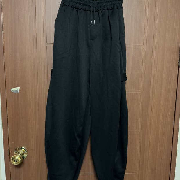 스트릿 펑크 블랙 사이드버튼 핀턱 와이드 조거팬츠