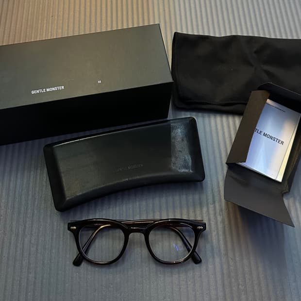 젠틀몬스터 데이, 브라운