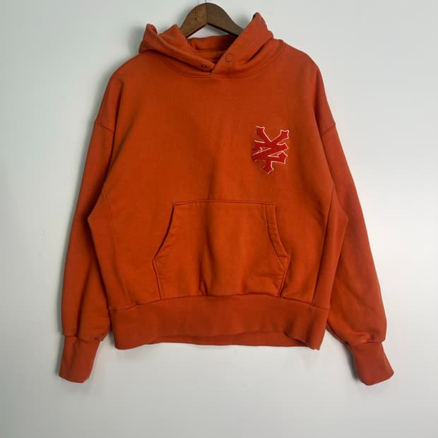 ZOO YORK 오렌지 후드티 