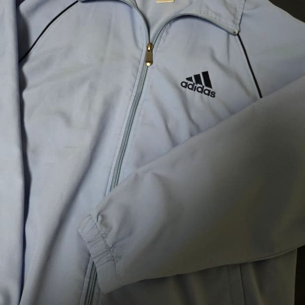 아디다스 스카이블루 소라색 시나모롤 바람막이