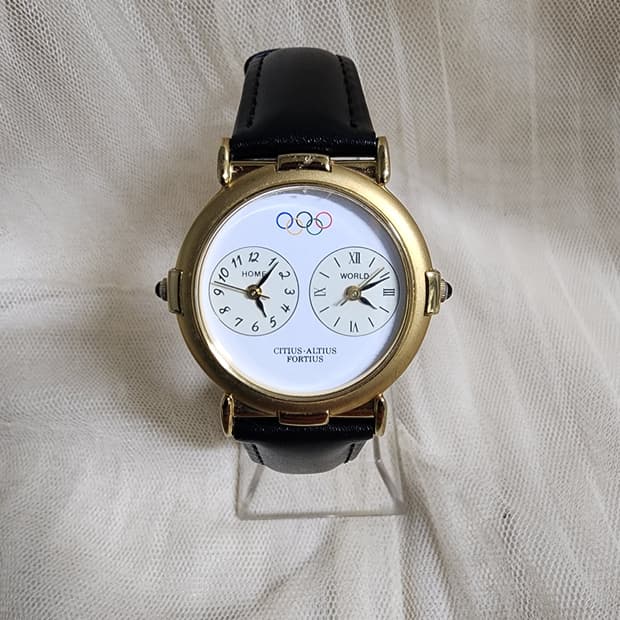 올림픽 기념 골드 듀얼타임 쿼츠 시계