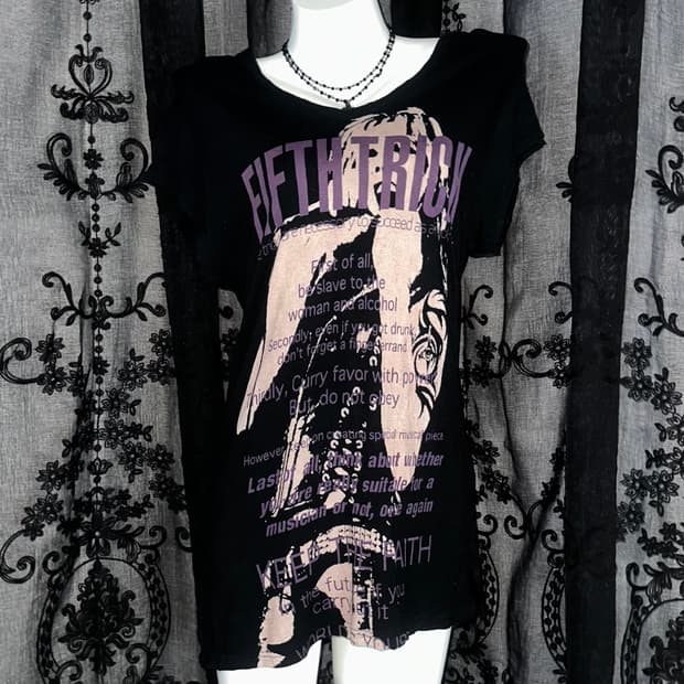 black graphic print long t-shirt