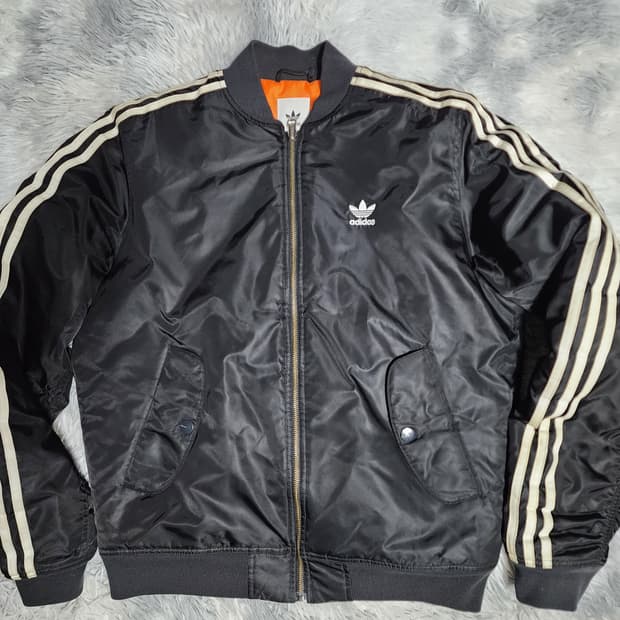 아디다스 오리지날 봄버 패디드 ED5825 항공점퍼 XL