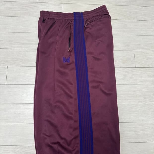 니들스 트랙팬츠 s