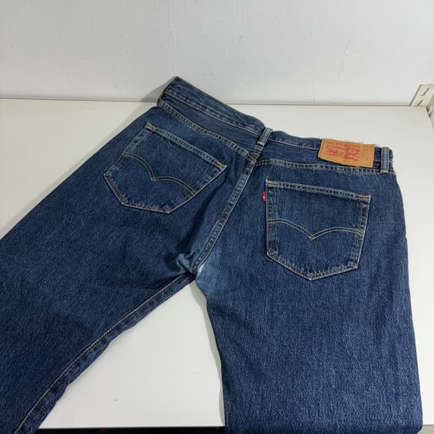 XL 36 리바이스501 레귤러핏 진청 버튼플라이 데님팬츠