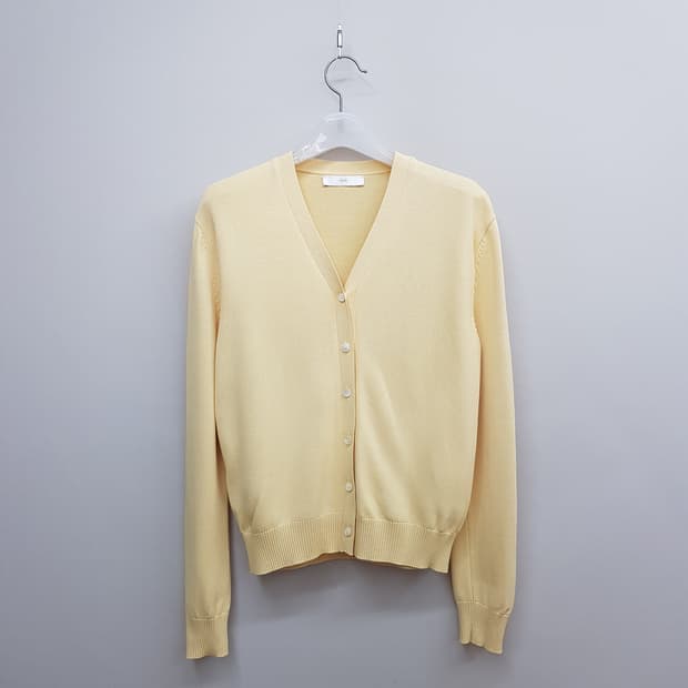 오르 2021 브이넥 니트 가디건 M사이즈