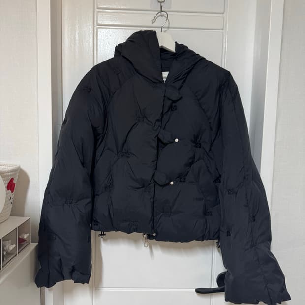 GANNI 가니 블랙 숏패딩 36사이즈