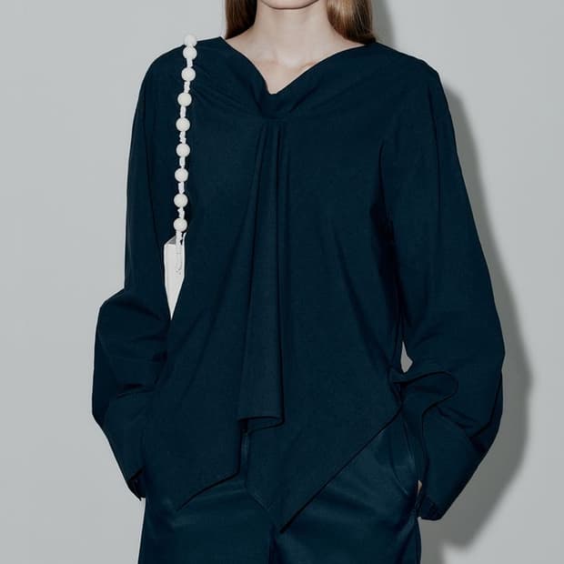 Low classic 로우클래식 티핑탑 네이비 새상품