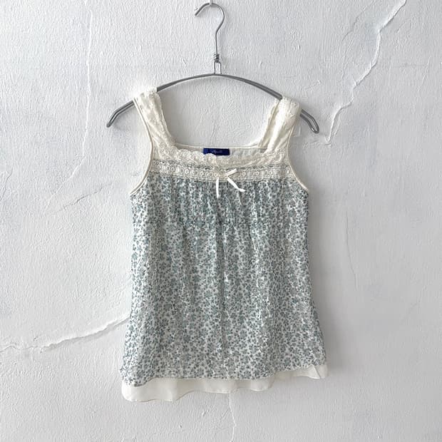 Cottage Floral Lace Sleeveless