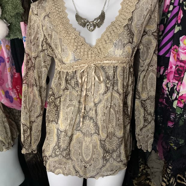 브라운 오리엔탈 모리 리본블라우스