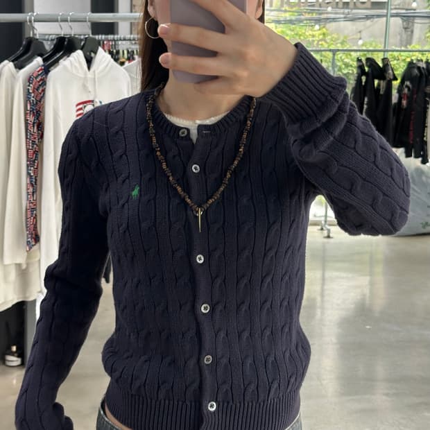 폴로 꽈배기 가디건 네이비퍼플