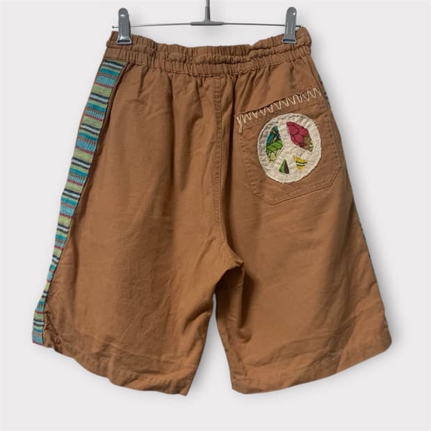 Titicaca 뒷주머니 패치워크 반바지