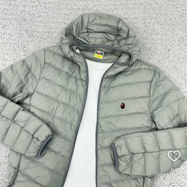 베이프 경량패딩