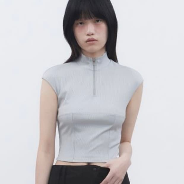 뚜오미오 반집업 슬리브리스  (민소매 ) 그레이