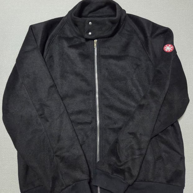 카브엠트 자켓 팝니다