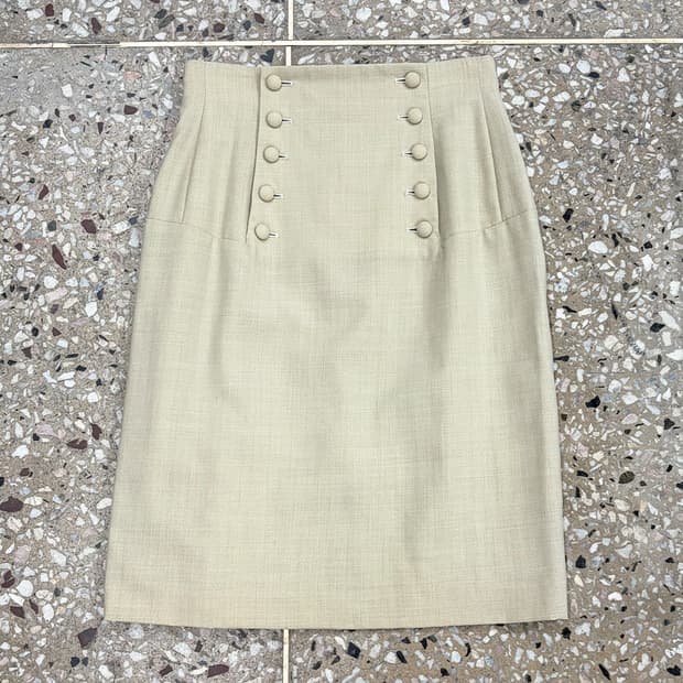 트루사르디 버튼 디테일 스커트
