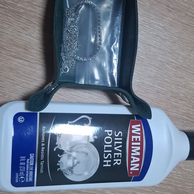 테니스팔찌와 덤으로 은 목걸이 팝니다