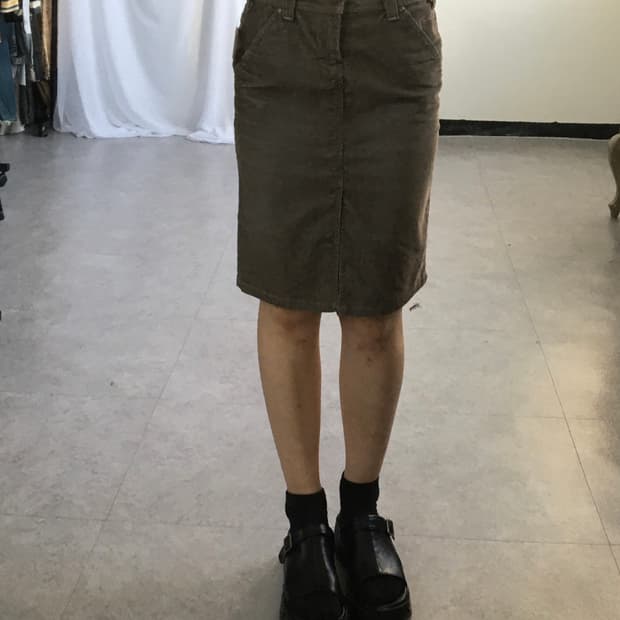 Corduroy skirt