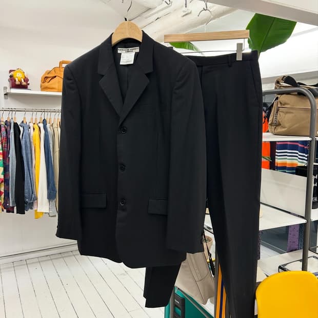 00s 빈티지 캐서린 햄넷 3버튼 수트