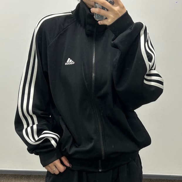 Adidas 아디다스 블랙 삼각로고 져지