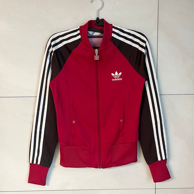 아디다스 파이어버드 딸기초코 져지 [XS size]