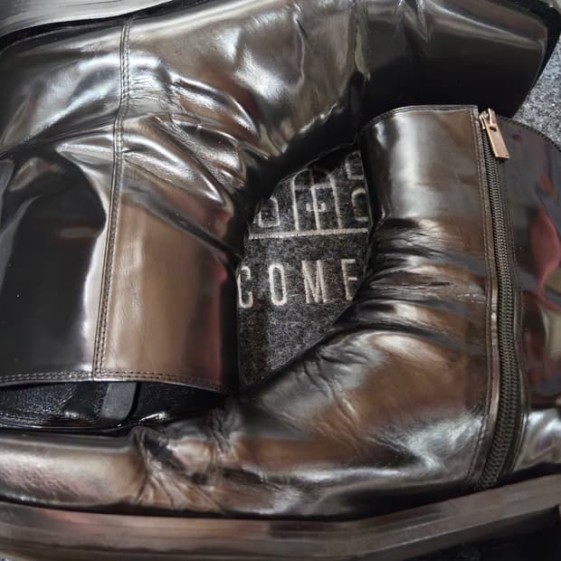 [280] 쏘유레슈어 Raffine black 부츠