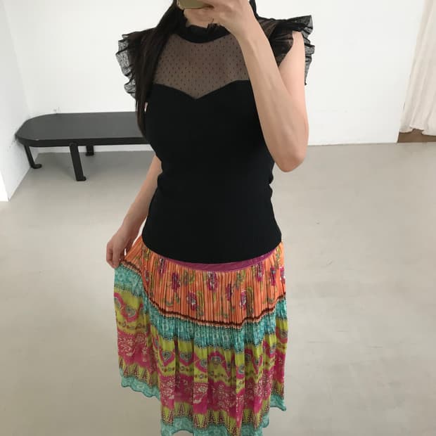 vintage pattern pleats skirt