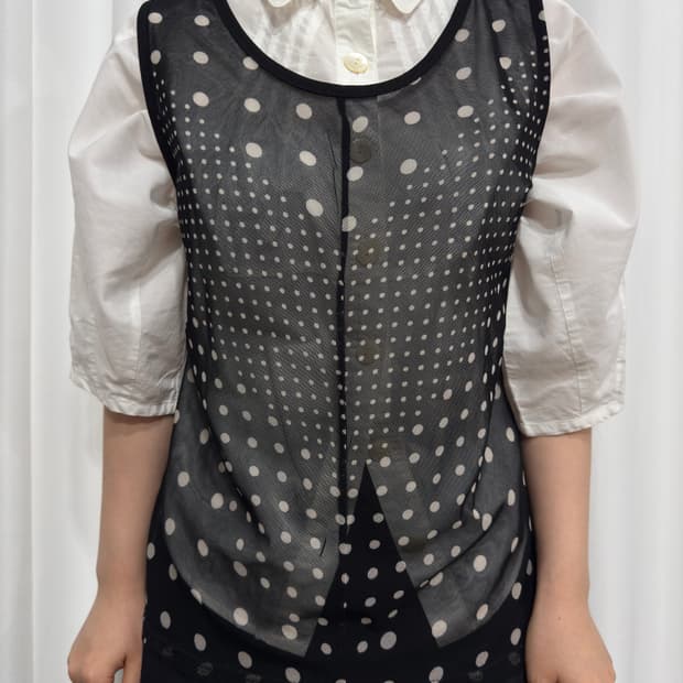 dot vest