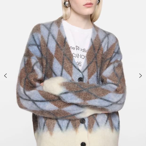 아크네 스튜디오 모헤어 가디건 M