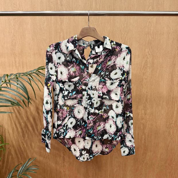 비씨비지 막스아즈리아 플라워 패턴 실크 블라우스 시스루 브이넥 셔츠