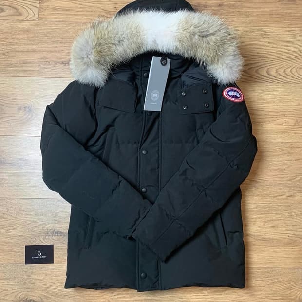 캐나다구스 윈덤 블랙 삽니다