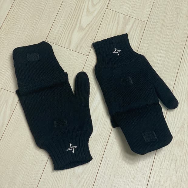 [스톤아일랜드] 정품 니트 벙어리 손가락 장갑