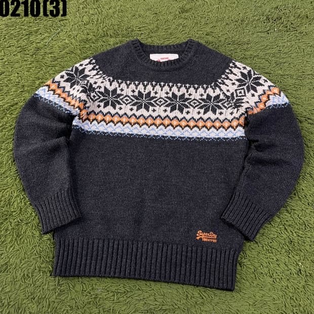 슈퍼드라이 니트 스웨터